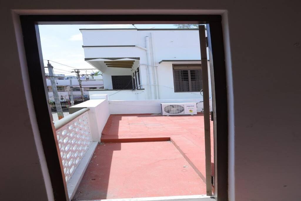 Heritage Home With 3 Bed/3 Bath With Kitchen In A Residential Neighborhood. 마두라이 외부 사진