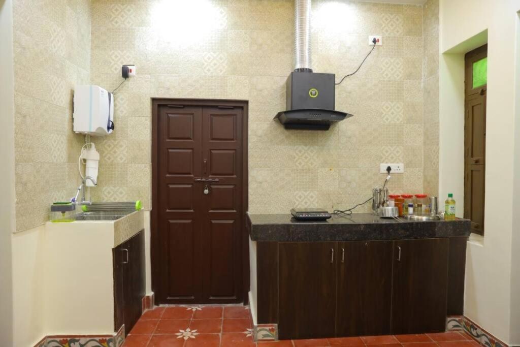 Heritage Home With 3 Bed/3 Bath With Kitchen In A Residential Neighborhood. 마두라이 외부 사진